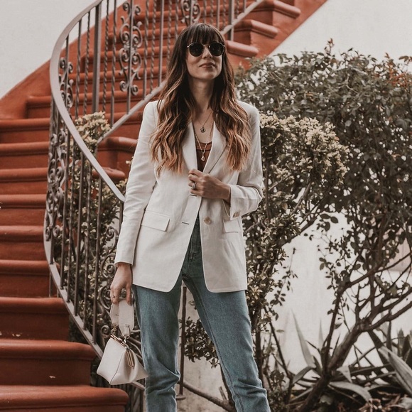 Belted Ecru Blazer | WALTER BAKER - Picture 4 of 16